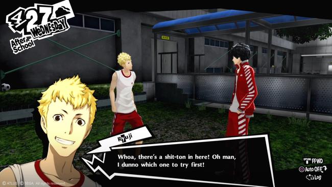 In Persona 5 Royal, the male characters can also get gifts from the player.